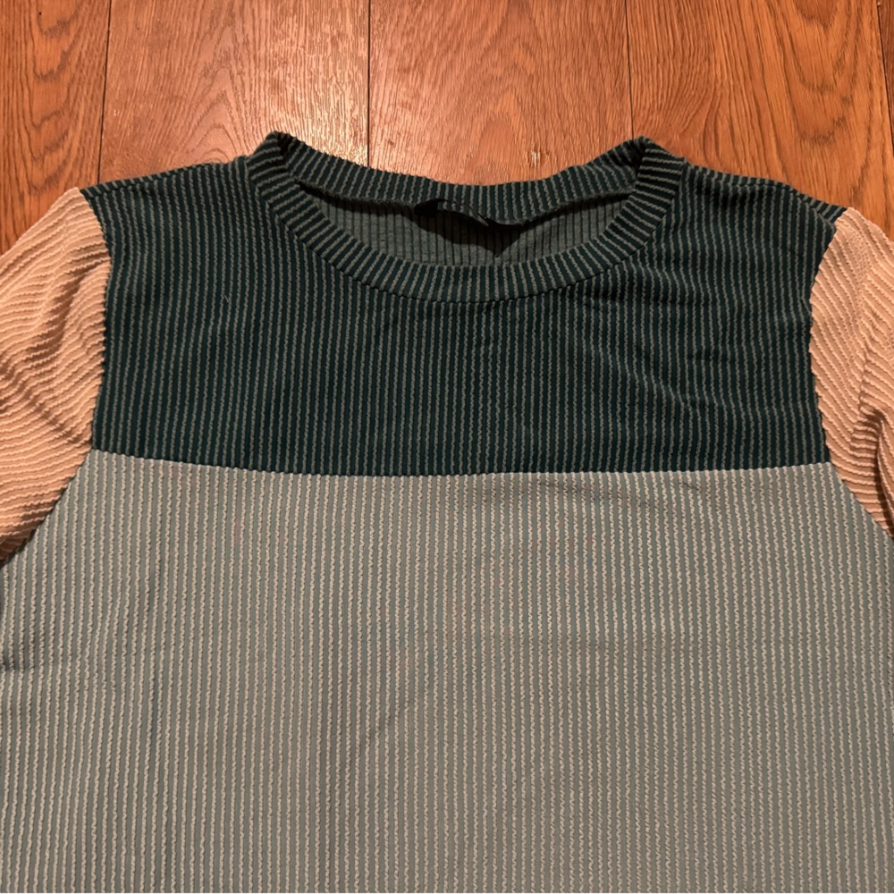 Bundle Deal! Colorblock Ribbed Shirts – 2 for 1 Sale - Picture 9 of 10